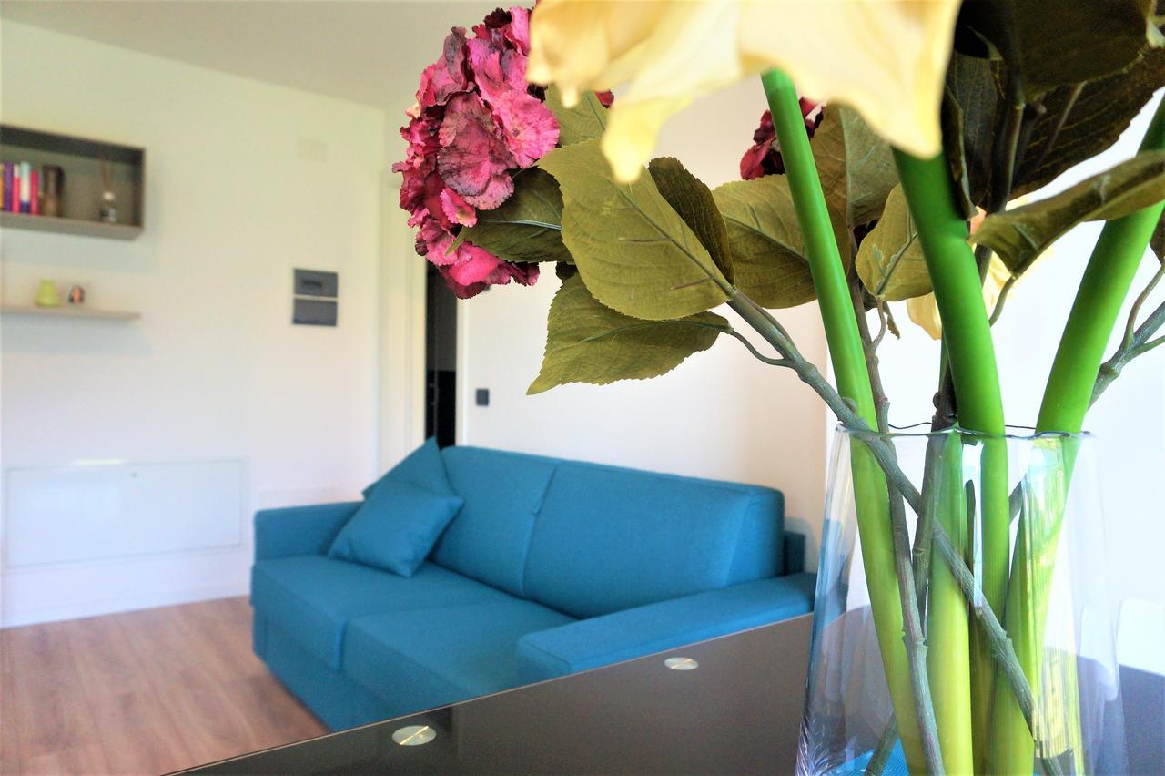 Apartament Deluxe Mayde Apartment Riva del Garda Exterior photo